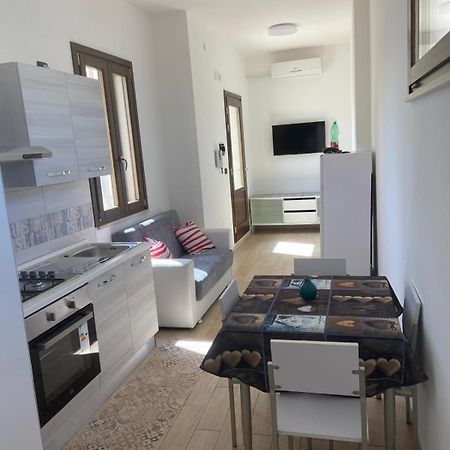 Attico Liberty Guest House Brindisi Esterno foto